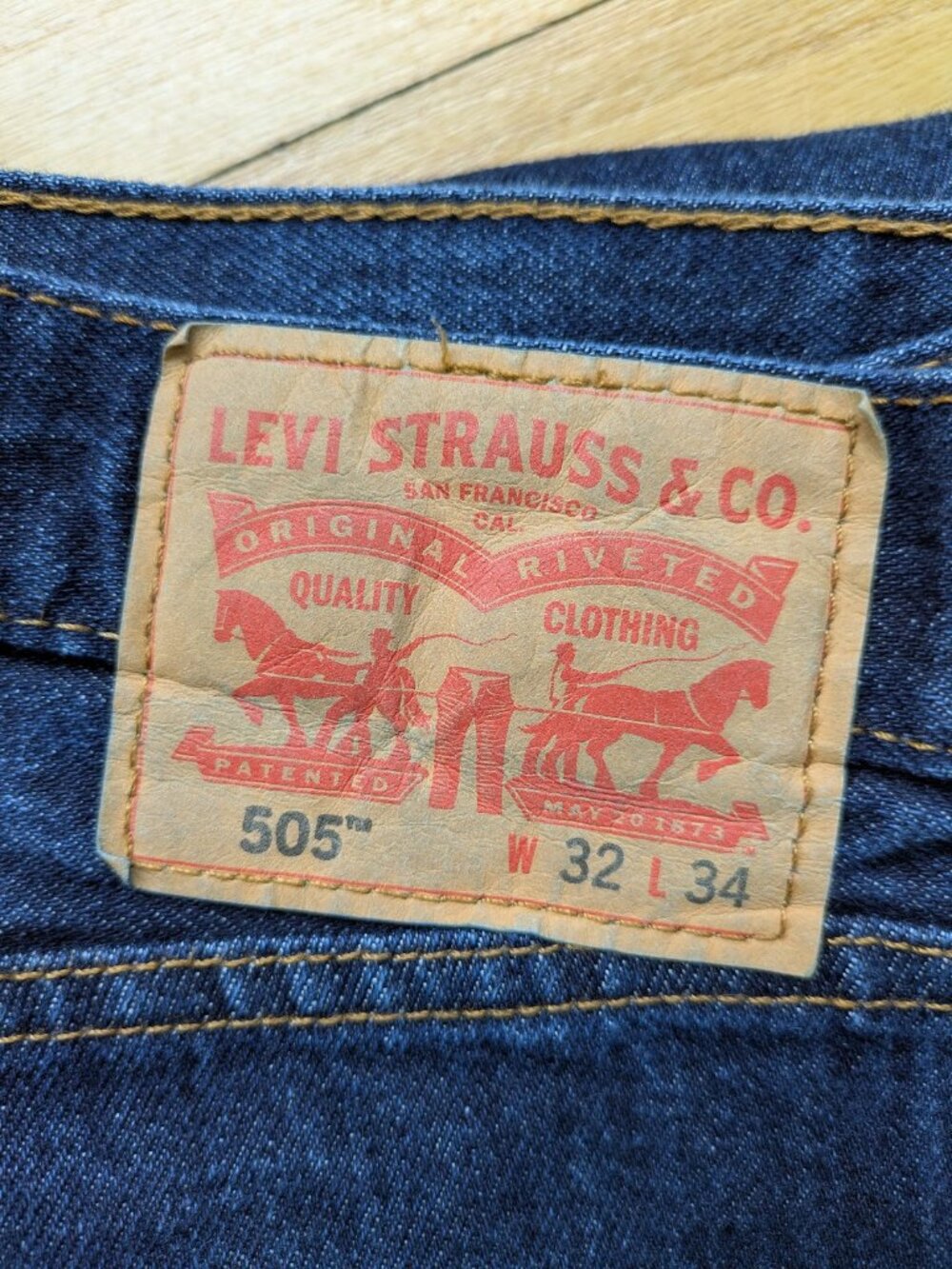 Levi's Mens 505 blue jeans